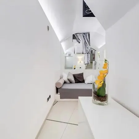 Cheri Navona Apartment