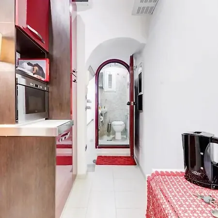 Cheri Navona Apartment *